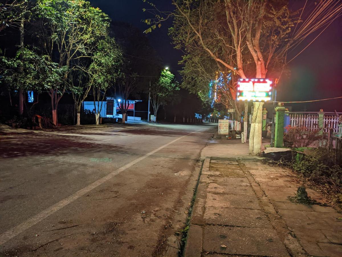 Nha Nghi Ngoc Lam Hotell Quan Ba Exteriör bild